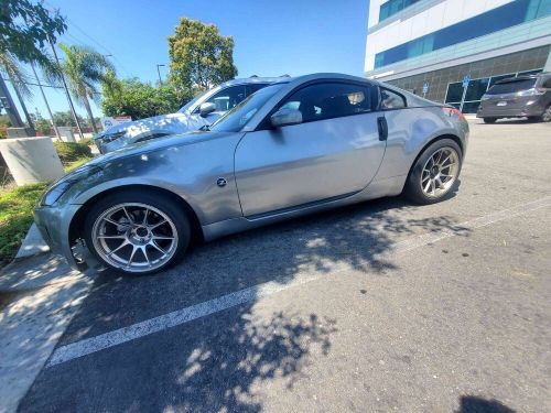 2004 nissan 350z coupe