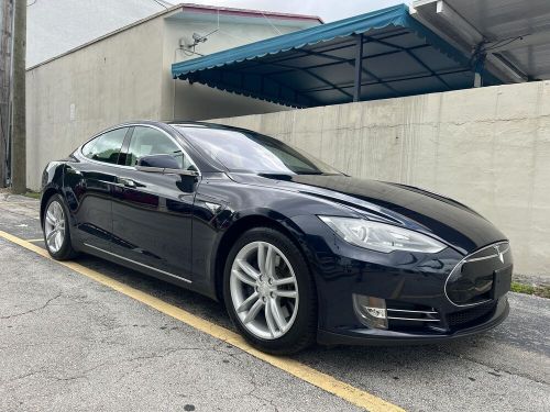 2013 tesla model s - 60 - free supercharging - 34k miles!