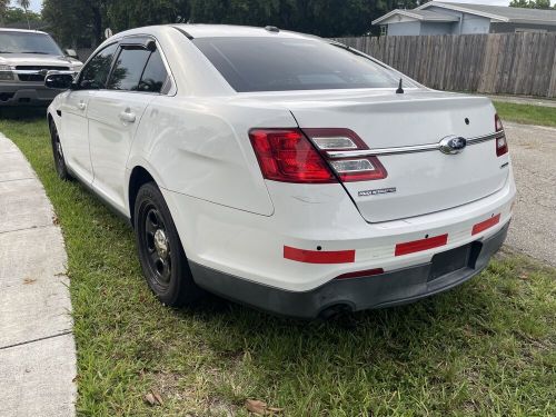 2015 ford taurus police interceptor