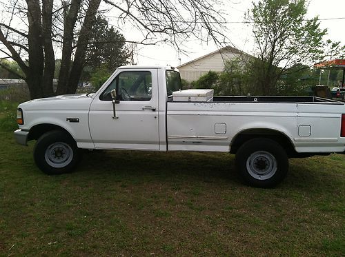 1997 ford f-250 xl standard cab pickup 2-door 7.5l