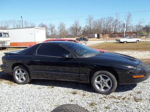 1997 pontiac firebird body only!!!!