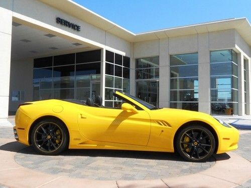 2010 ferrari california ** like new **