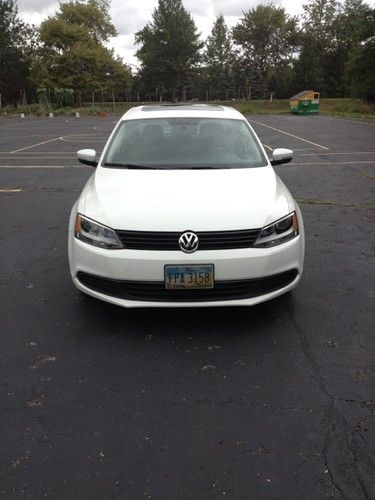 2011 vw jetta se 2.5 excellent condition