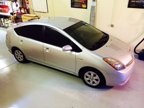 2007 toyota prius base hatchback 4-door 1.5l