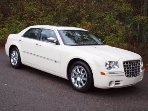 Hemi 300 c cool vanilla sunroof