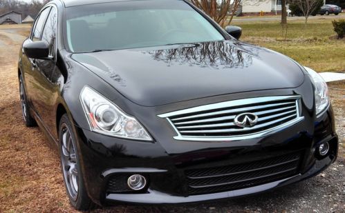 2010 infiniti g37xs  4 door  black