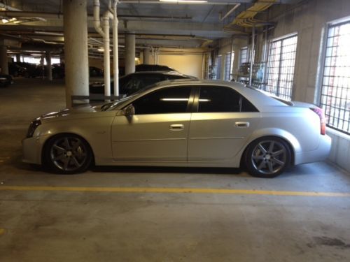 2004 cadillac cts v sedan 4-door 5.7l