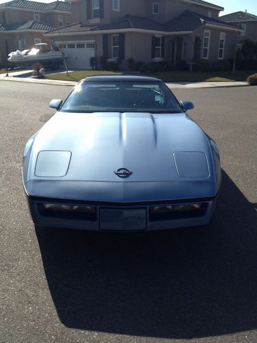 1985 chevrolet corvette base hatchback 2-door 5.7l