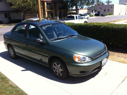 2001 kia rio 4-door sedan, good condition!