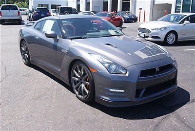 Pre-owned 2014 nissan gtr awd premium, gun metallic/amber red, 7197 miles