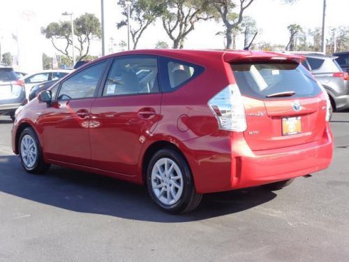 2014 toyota prius v two