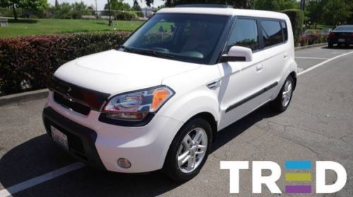 2010 kia soul plus hatchback 4-door 2.0l