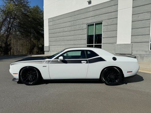 2021 dodge challenger r/t scat pack t/a package / performance seats / manual