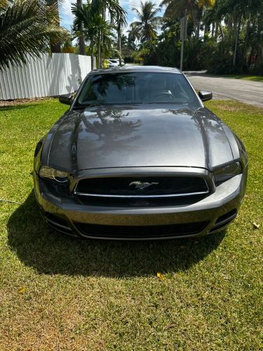 2014 ford mustang