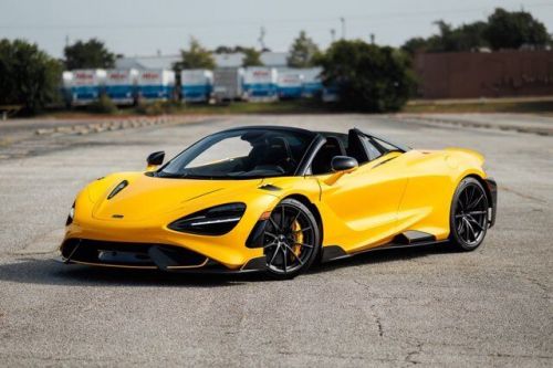 2022 mclaren 765lt spider $136,000 of options