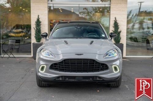 2021 aston martin dbx