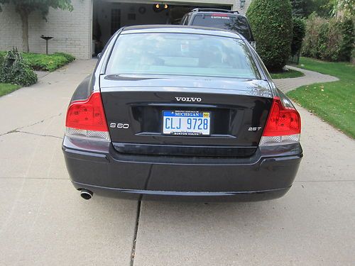 2005 volvo s60 2.5t sedan 4-door 2.5l