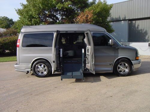 Explorer  hightop wheelchair handicapped van lift power side doors 100 pics