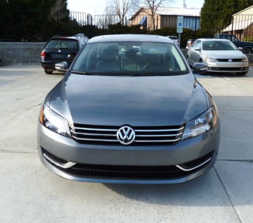 2013 volkswagen passat se tdi with only 2600 miles