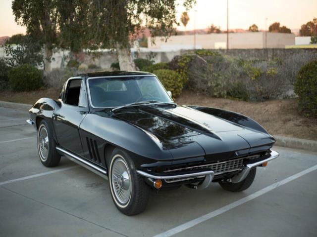 Chevrolet corvette c2 coupe, restored