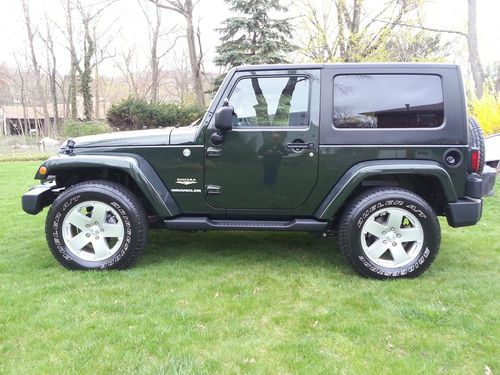 2010 jeep wrangler sahara sport utility 2-door 3.8l