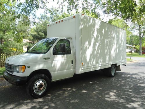 2001 ford e-350 7.3 powerstroke diesel 17 foot box box truck no reserve!!!!!!!!