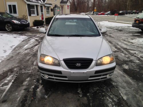 2004 hyundai elantra gt hatchback 5-door 2.0l