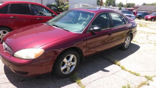 2005 ford taurus se 97,634 miles have key starts &amp; runs  paint peeling