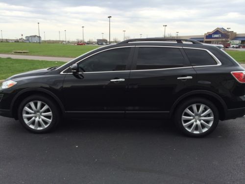 Black mazda cx9