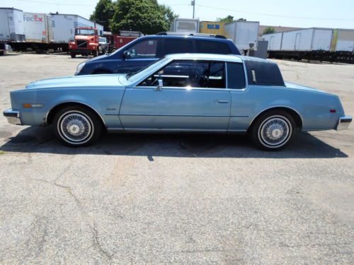 1985 oldsmobile toronado brougham coupe 2-door 5.0l