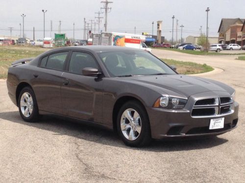 2014 dodge charger se