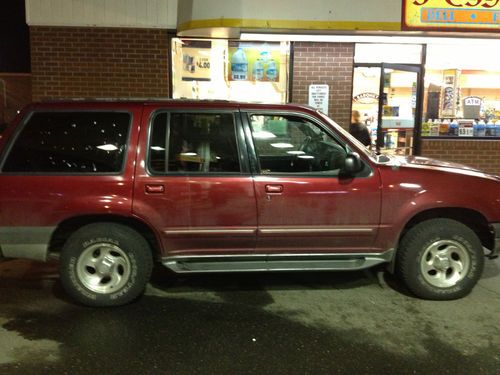 2000 ford explorer xlt sport utility 4-door 4.0l