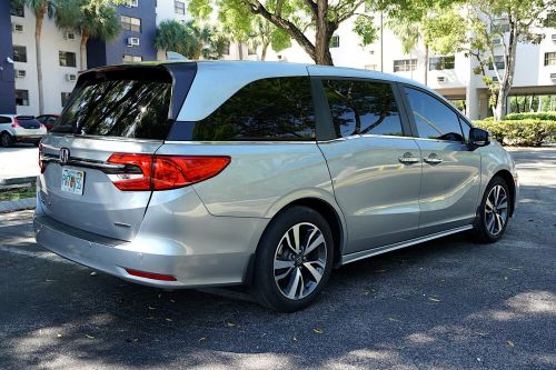 2022 honda odyssey * free delivery! * touring w/ low miles. call 786-328-3187