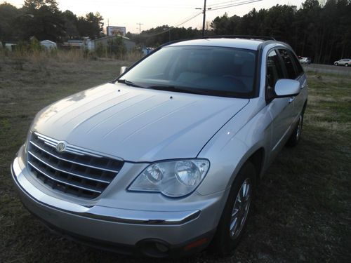 2007 pacifica in excellent condition_