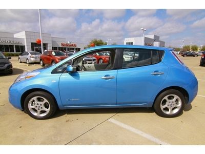 2011 nissan leaf excellent condition