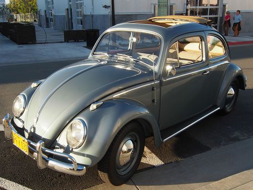 1958 vw deluxe sunroof sedan - 61,000 miles original owner