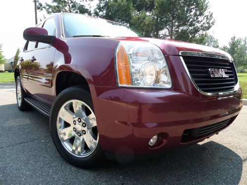 2007 yukon slt 4wd / navigation/ leather/ sunroof/ dvd/ one owner/ no reserve