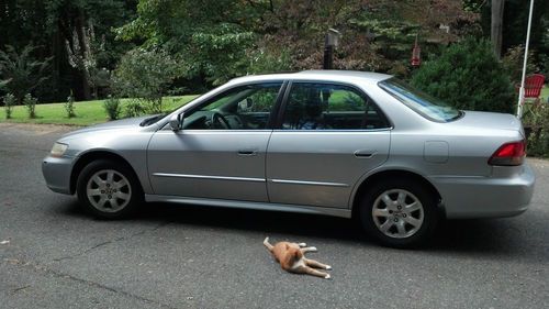 2001 honda accord ex, sedan 4 door, 5 speed, leather