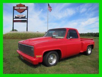 84 chevy c10 regular cab, extra clean 350 v8