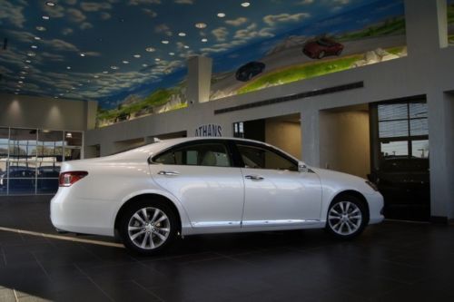 2010 lexus es350 w/navigation and back-up camera