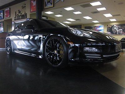 11 panamera black 28k miles nav new wheels