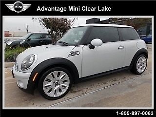 Cooper camden package leather cold weather package warranty only 31k low miles