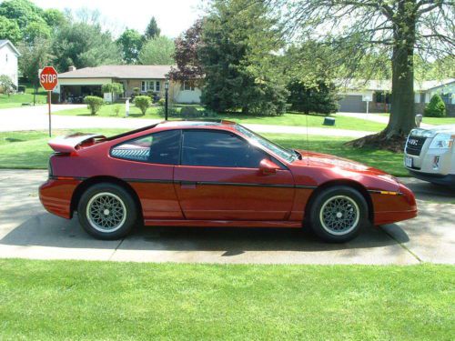 1987 pontiac fiero gt coupe 2-door 2.8l