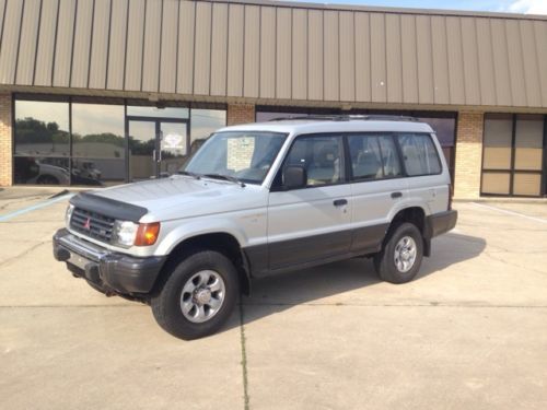 1995 mitsubishi montero ls 3.0l 4x4 immaculate cold a/c