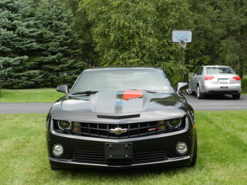 2012 chevrolet camaro ss coupe 2-door 6.2l 45th anniversary brand new 345 miles