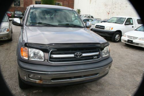 2000 toyota tundra sr5