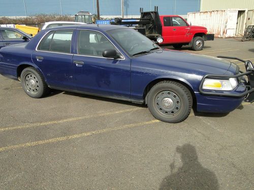 2008 ford crown victoria police interceptor 4 door sedan