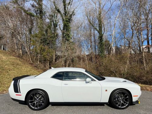 2023 dodge challenger r/t scat pack