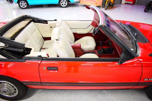 1984 ford mustang convertible