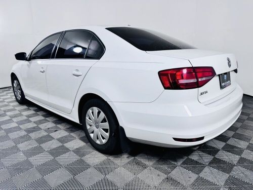 2015 volkswagen jetta 2.0l s